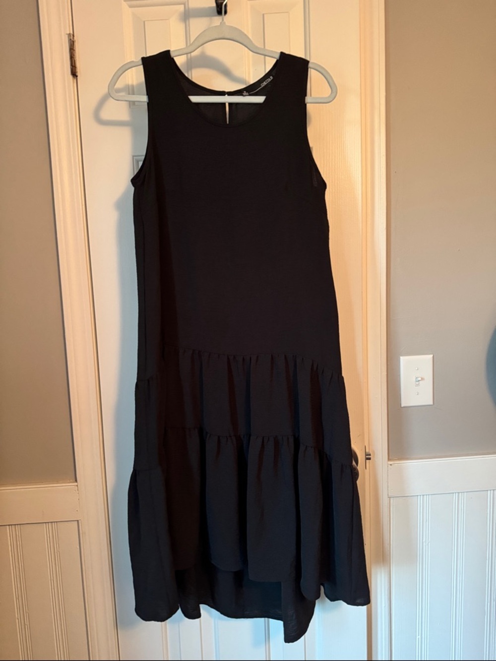 Chetta B Black High-Low Sleeveless Tiered Dress (2)